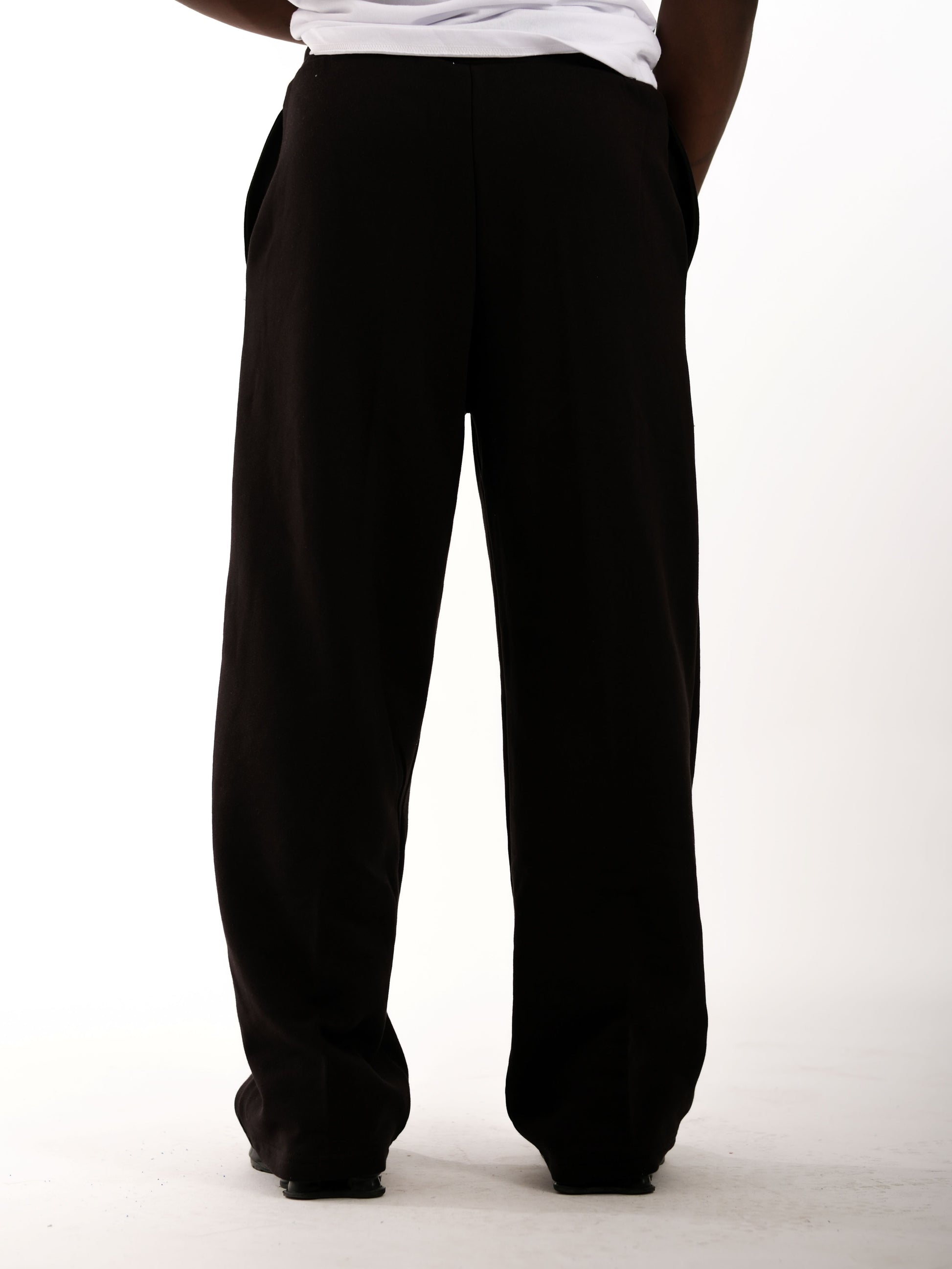 Basic Black Sweatpant