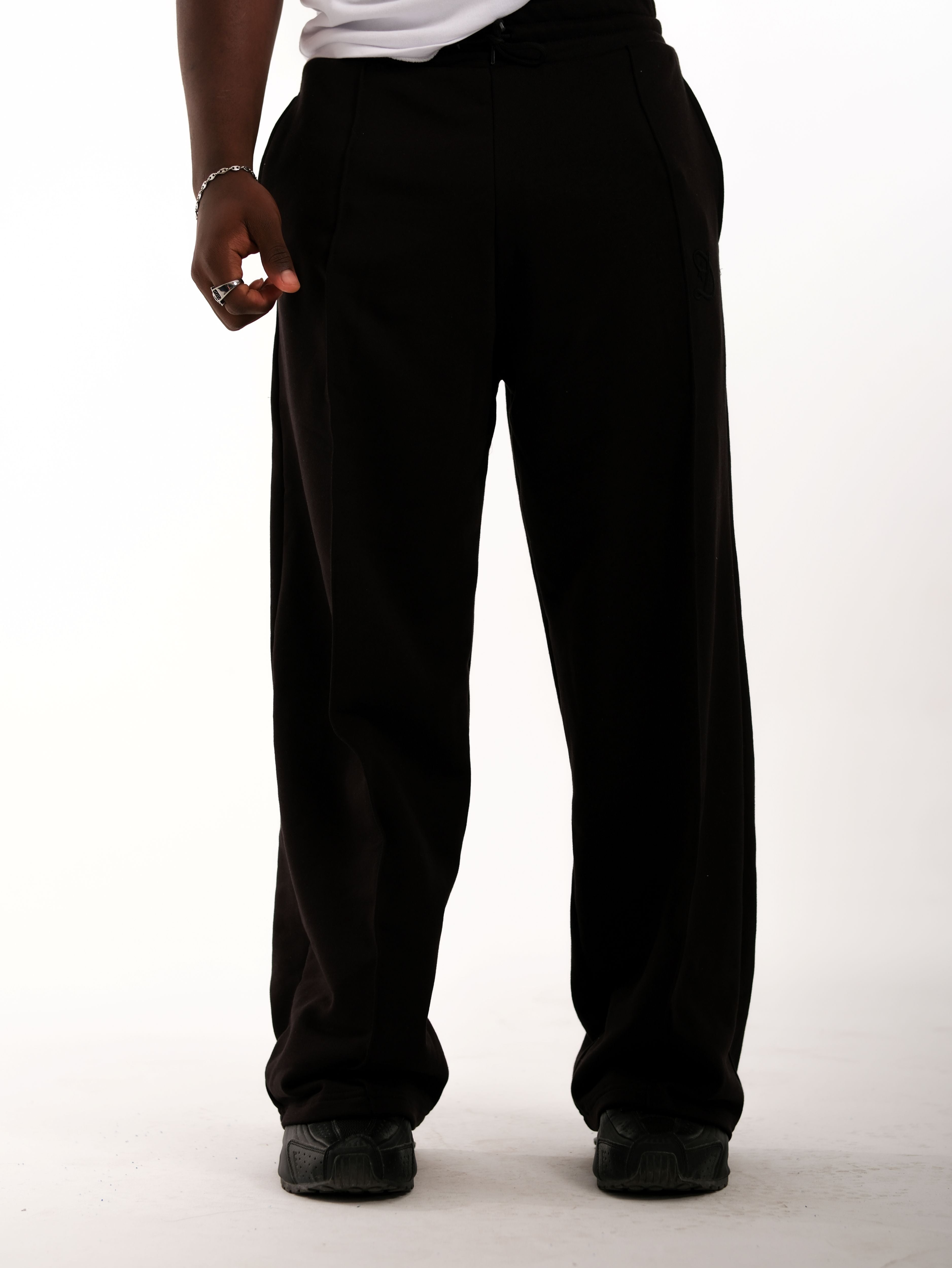 Basic Black Sweatpant